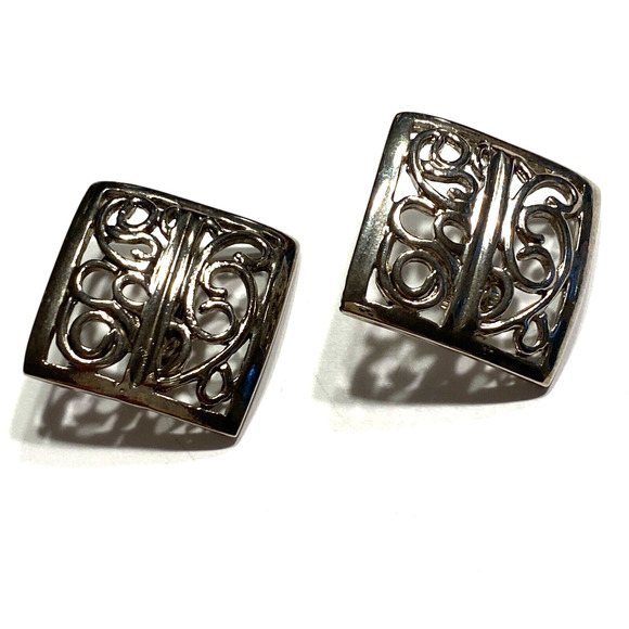 Vintage Clip On Earrings Silvertone Filigree Style Squares Mod 1980's Boss Lady - Picture 4 of 7